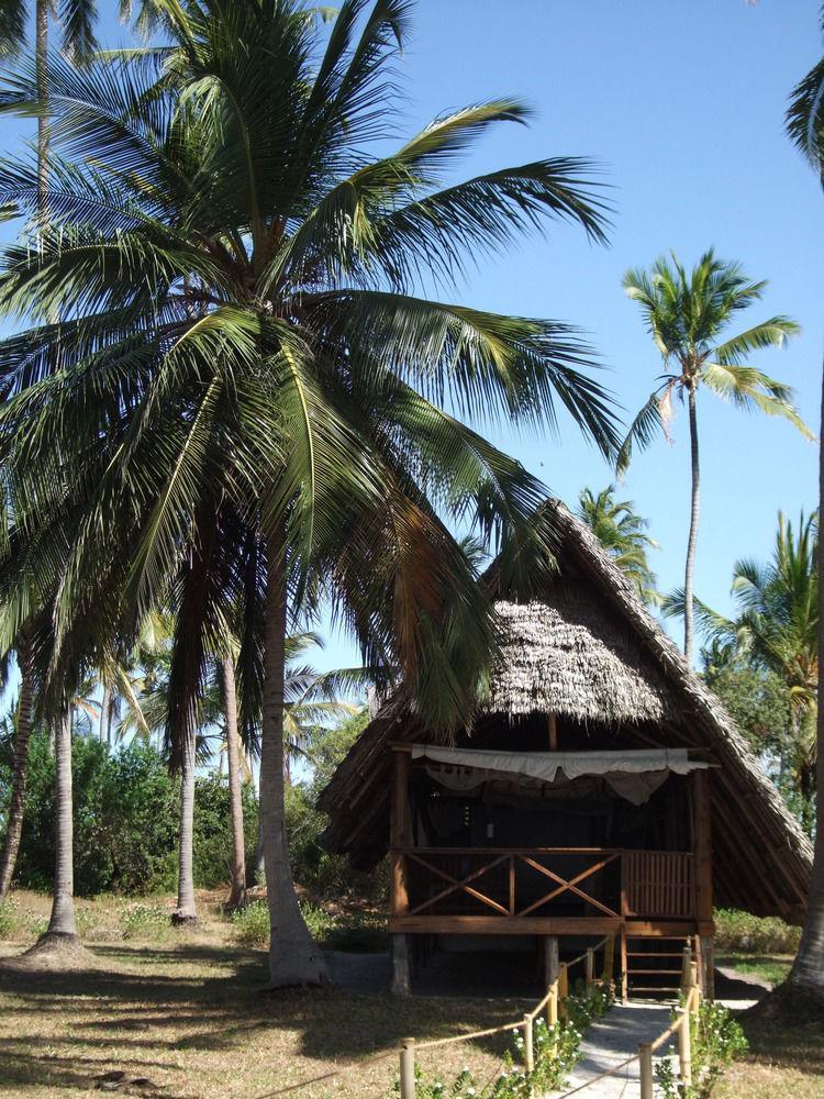 Ras Mbisi Lodge Kilindoni Bagian luar foto